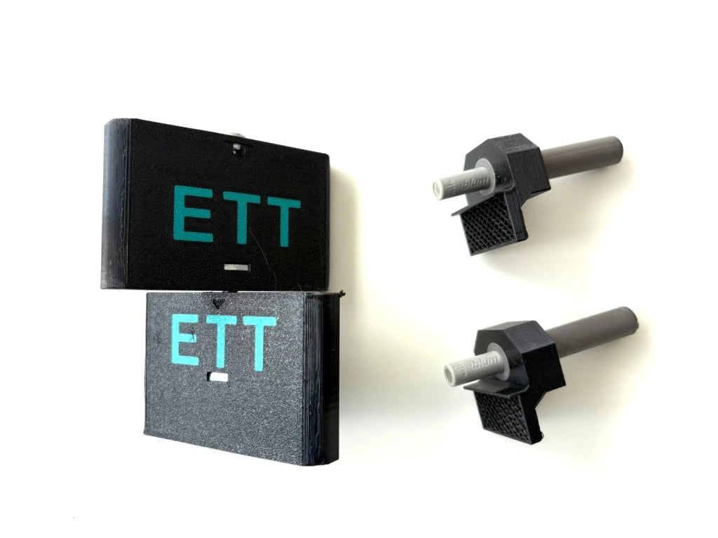 Revizinės Durelės Sistema EasyToTile R10 – 2× Pivot Vyriai + 2× Click Mechanizmai